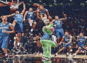 开云下载-库里刷新纪录之夜，雄鹿式翻盘在新疆队主场重演？