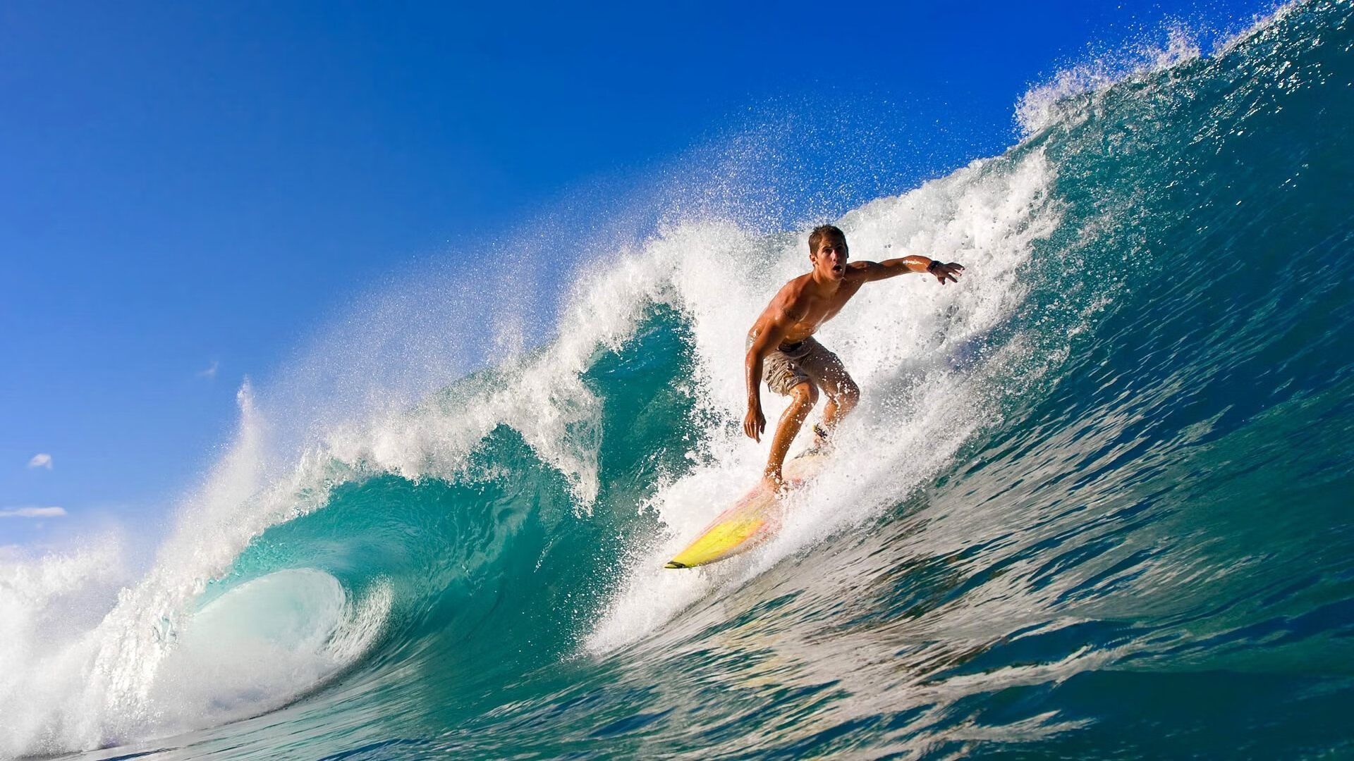 橙色风暴中的双面叙事,加克波的个人爆发与丹麦的集体末节奇迹
