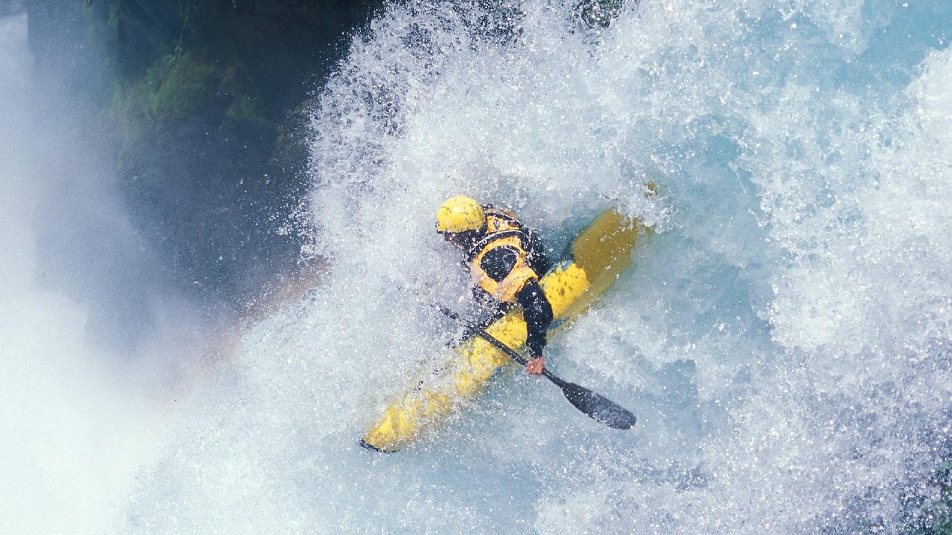 那不勒斯终结马德里竞技，奥亚尔萨瓦尔成为关键先生